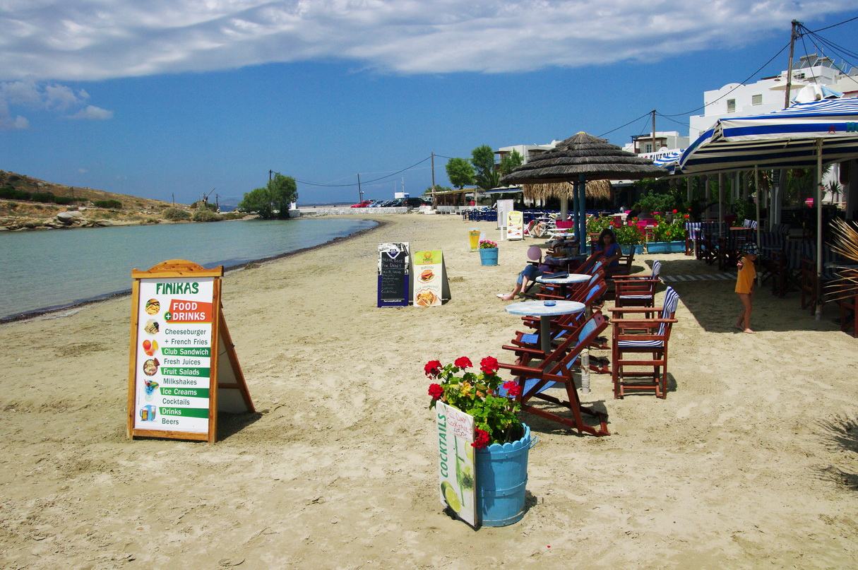 Agios Georgios beach, steps from Naxos town: cafés right on the sand